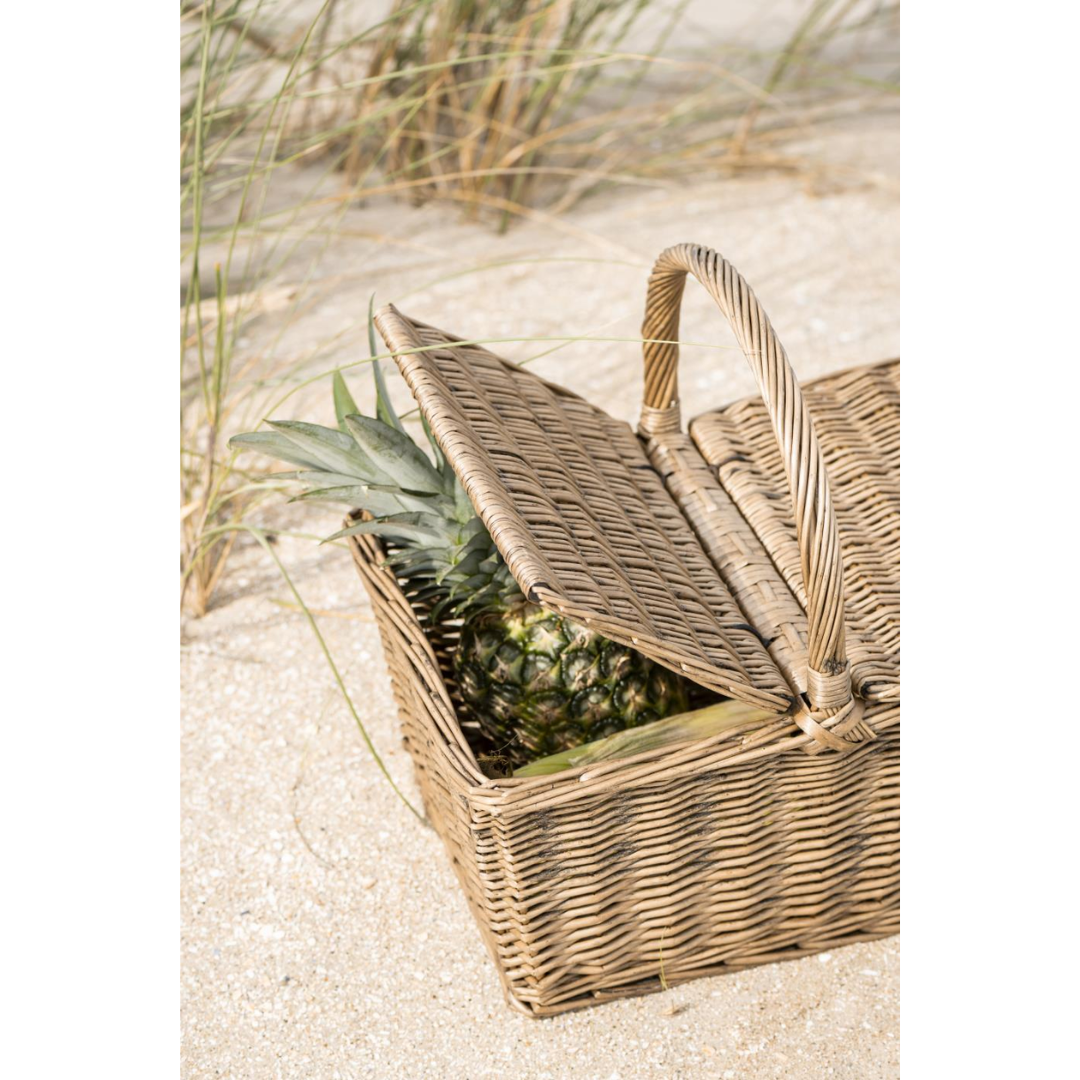 IB Laursen Picnic Willow Basket w/Lid and Handle