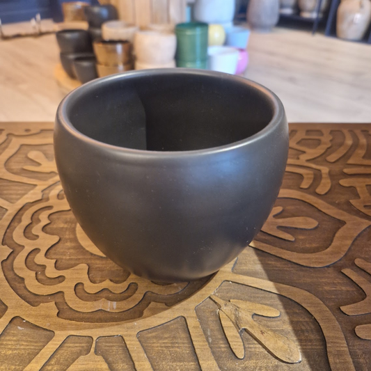 Black Plant Pot