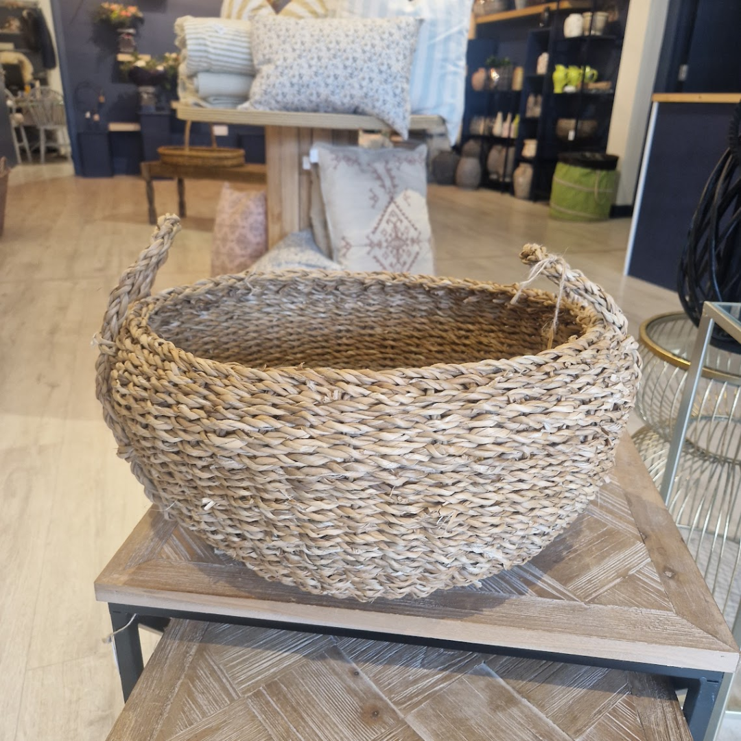 Round Wicker Towel / Blanket Basket